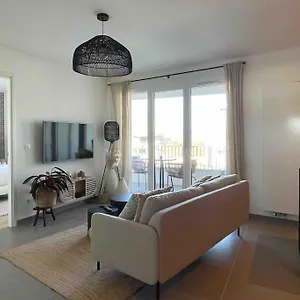 https://le-boheme-beau-t2-vue-lac-montagnes-garage.hotels-rhonealpes.com