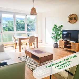 https://styl-et-confort-3-chambres-fac-2-pas.hotels-rhonealpes.com